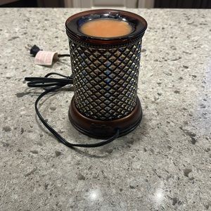 Scentsy Warmer Brown and Gold